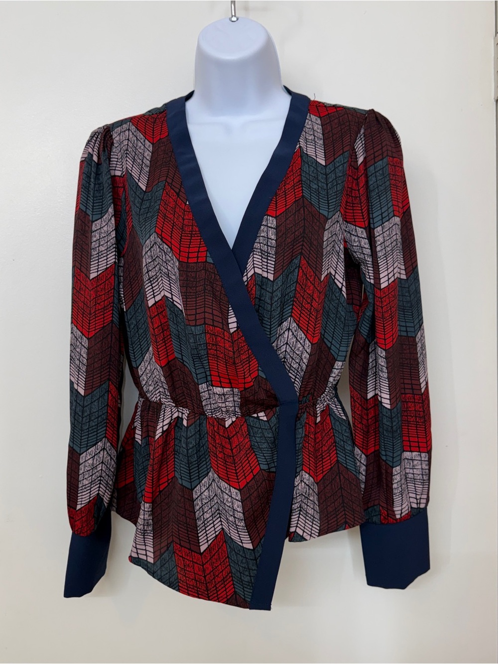 BCBG Max Azria Womens XS Geometric Print Faux Wrap Blouse Peplum Red Navy
